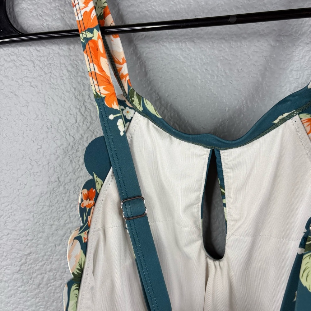 Cupshe Teal Floral Scalloped One Piece Swimsuit - Picture 9 of 13
